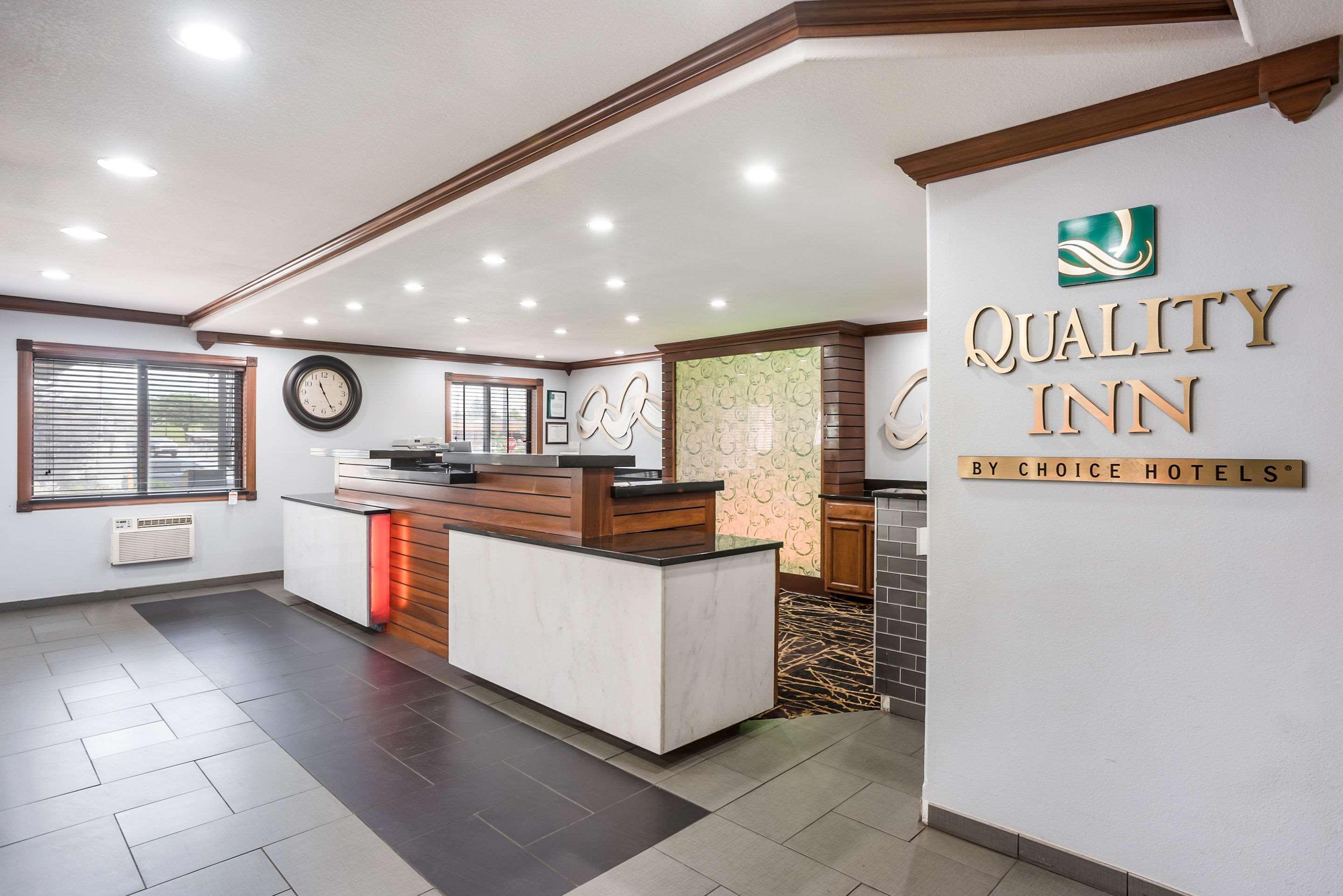 Quality Inn Cedar Rapids South Exteriör bild